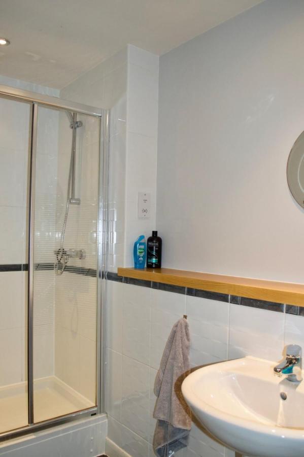 Modern 2 Bedroom City Centre Flat Эдинбург Экстерьер фото