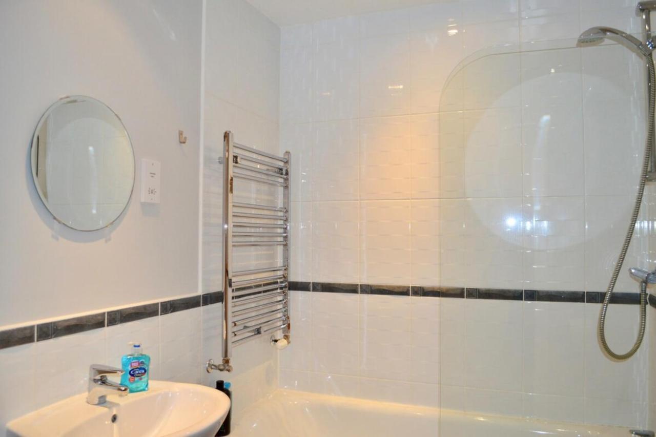 Modern 2 Bedroom City Centre Flat Эдинбург Экстерьер фото