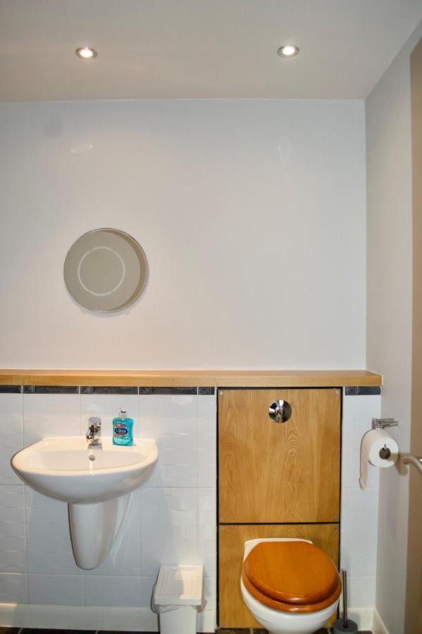 Modern 2 Bedroom City Centre Flat Эдинбург Экстерьер фото